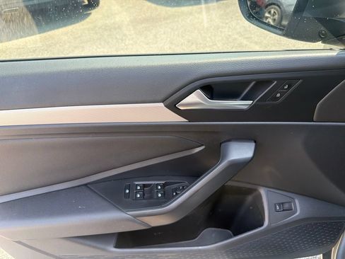 Used 2019 Volkswagen Jetta SE FWD image 13