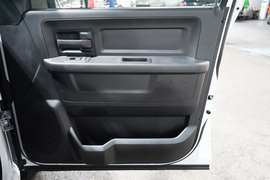 New 2027 RAM 3500 Tradesman AWD/4WD image 30