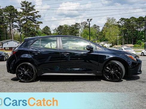 Used 2022 Toyota Corolla SE image 2