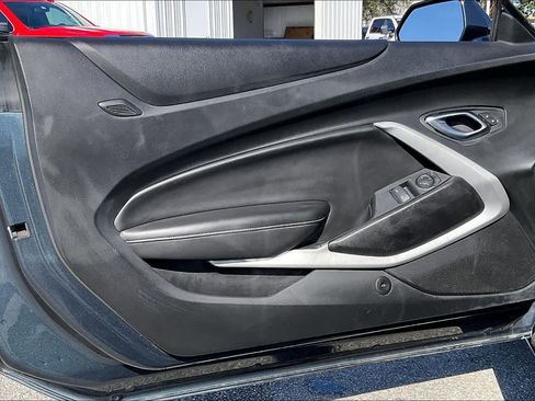 Used 2019 Chevrolet Camaro SS image 15