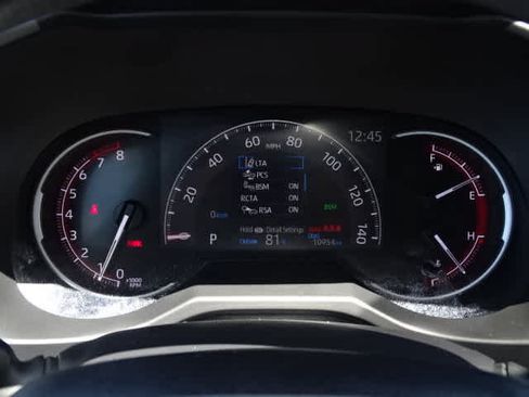 Used 2024 Toyota RAV4 XLE FWD image 26