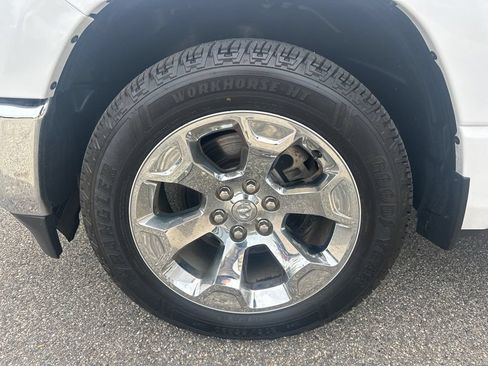 Used 2022 RAM 1500 Big Horn AWD/4WD image 39