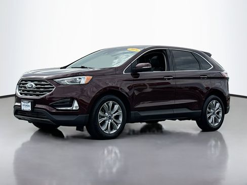 Used 2019 Ford Edge Titanium w/ Cold Weather Package AWD/4WD image 13