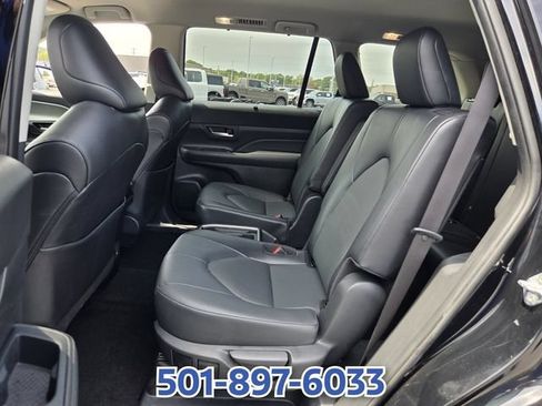 Used 2025 Toyota Grand Highlander AWD image 10