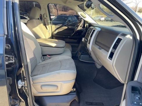 Used 2009 Dodge Ram 1500 Truck SLT w/ Light Group image 19