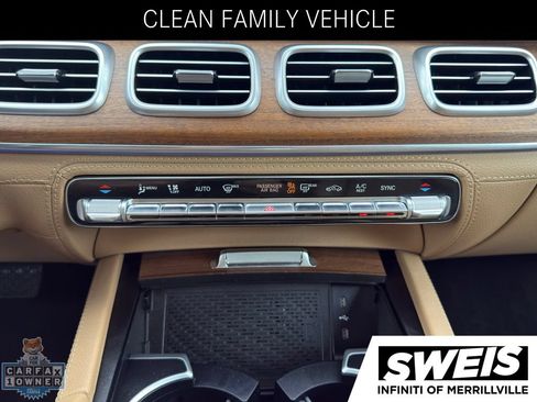 Used 2025 Mercedes-Benz GLE 580 4MATIC w/ Winter Package image 30