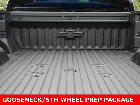 Used 2025 Chevrolet Silverado 2500 LT image 5