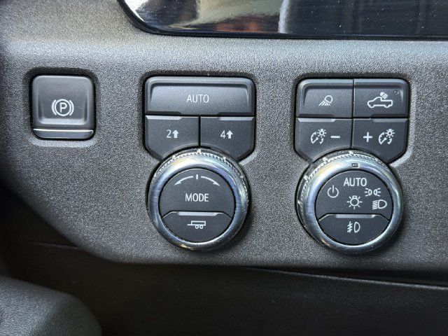 Used 2025 GMC Sierra 1500 SLT AWD/4WD image 20