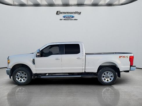 Used 2018 Ford F250 Lariat w/ Chrome Package image 5