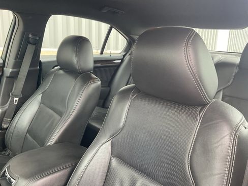 Used 2015 Ford Taurus Limited image 9