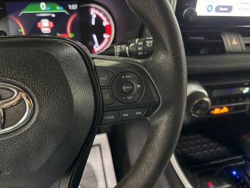 Used 2023 Toyota RAV4 XLE image 18