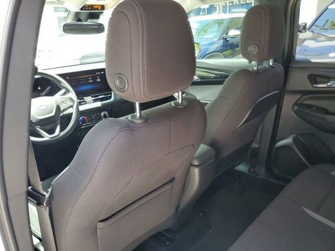 Certified 2024 Chevrolet TrailBlazer LT w/ Driver Confidence Package FWD image 12