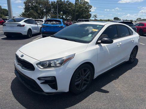 Used 2021 Kia Forte GT-Line w/ GT-Line Premium Package FWD image 3