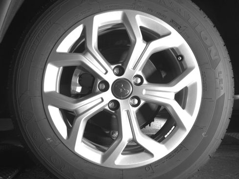 Used 2025 Jeep Compass Latitude image 14