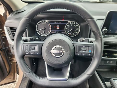 Certified 2024 Nissan Rogue SV w/ SV Premium Package AWD/4WD image 9
