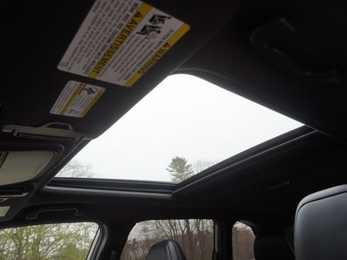Used 2025 Subaru Forester Limited AWD/4WD image 14