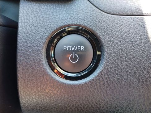 Used 2025 Toyota Camry SE FWD image 36