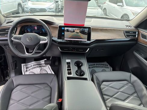 New 2026 Volkswagen Atlas SE image 8