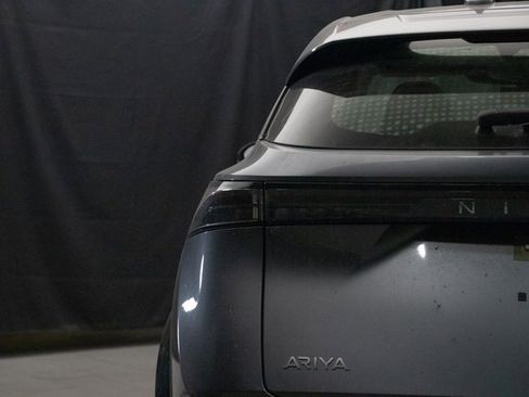 Used 2023 Nissan Ariya image 12