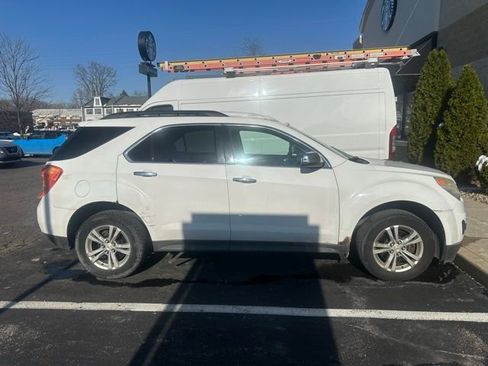 Used 2012 Chevrolet Equinox LT w/ Driver Convenience Package image 2