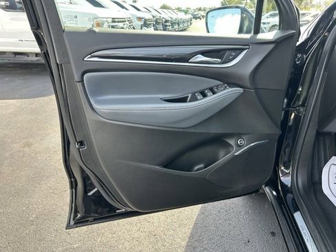 Used 2023 Buick Enclave Essence w/ Sport Touring Edition image 12