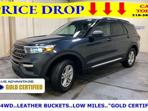 Certified 2022 Ford Explorer XLT w/ Equipment Group 202A image 8