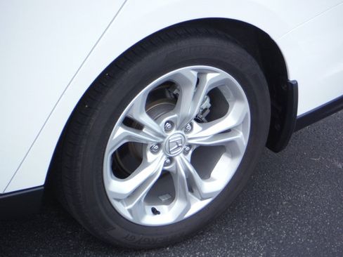 Used 2023 Honda Accord LX image 4