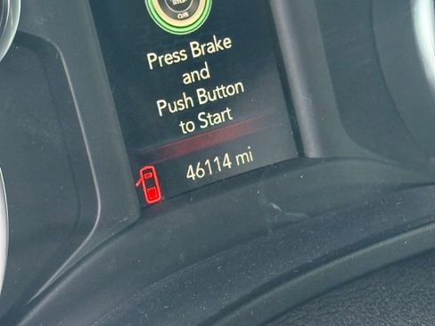 Used 2021 RAM 1500 Big Horn image 12