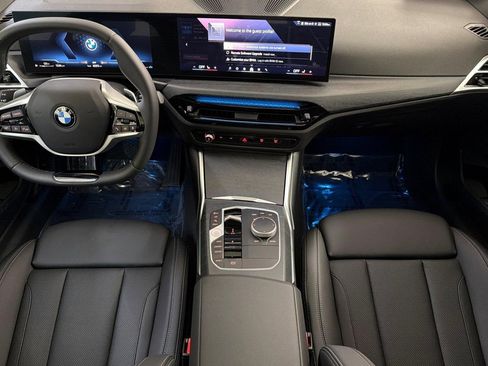 Used 2025 BMW 230i Coupe w/ Convenience Package RWD image 16