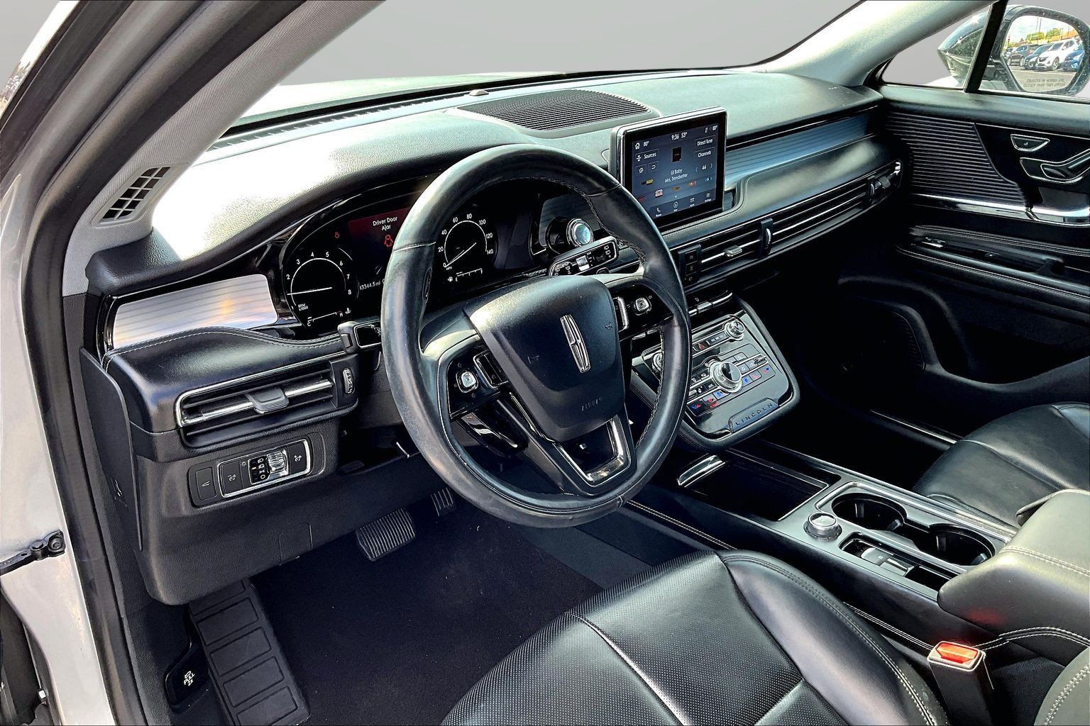 Used 2021 Lincoln Corsair AWD w/ Equipment Group 101A image 19