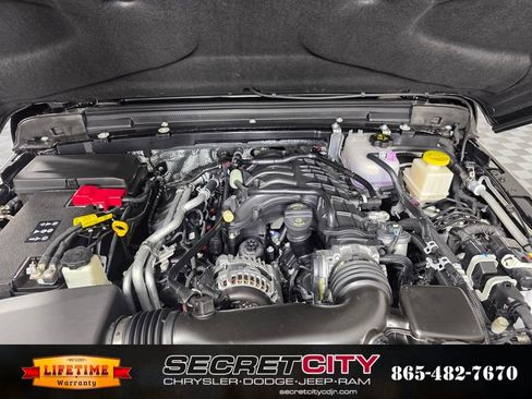 New 2025 Jeep Gladiator Sport AWD/4WD image 33