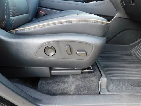 Used 2025 Chevrolet Traverse High Country w/ LPO, Floor Liner Package image 18