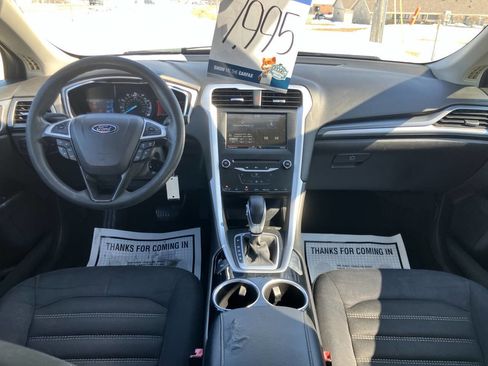 Used 2014 Ford Fusion SE image 15