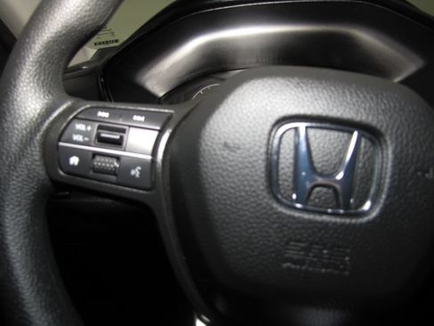 Certified 2025 Honda CR-V LX image 5