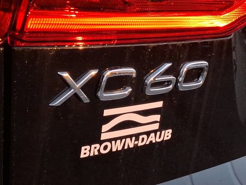 New 2025 Volvo XC60 T8 Plus w/ Protection Package Premier image 22