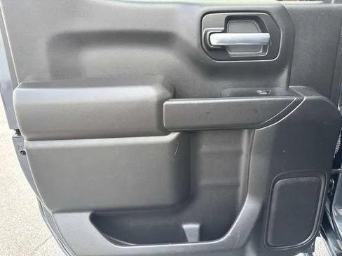 Used 2021 Chevrolet Silverado 1500 LT RWD image 21