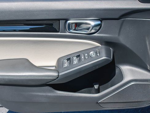 Used 2022 Honda Civic EX-L image 21