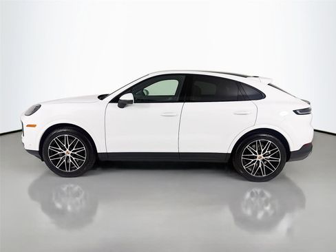 New 2026 Porsche Cayenne Coupe image 2