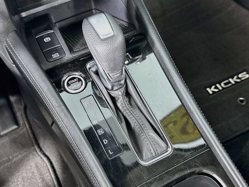 Used 2023 Nissan Kicks SV FWD image 17
