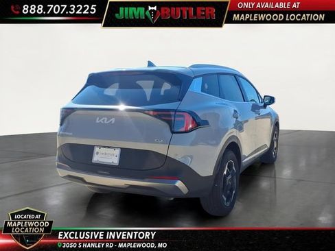 Used 2026 Kia Sportage EX AWD/4WD image 4