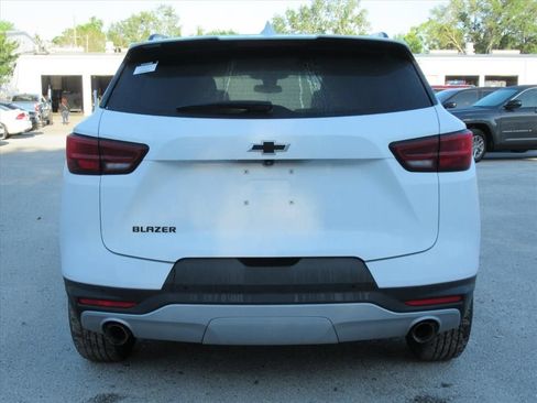 Used 2024 Chevrolet Blazer LT w/ Midnight/Sport Edition FWD image 6
