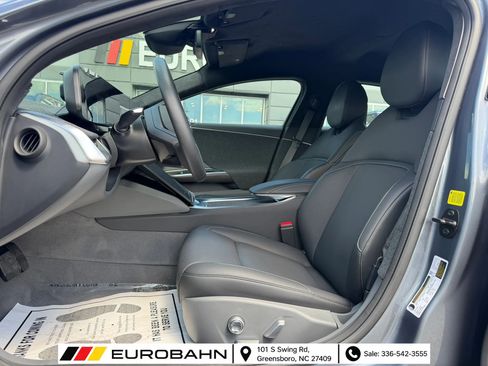 Used 2024 Lucid Air Pure RWD image 7