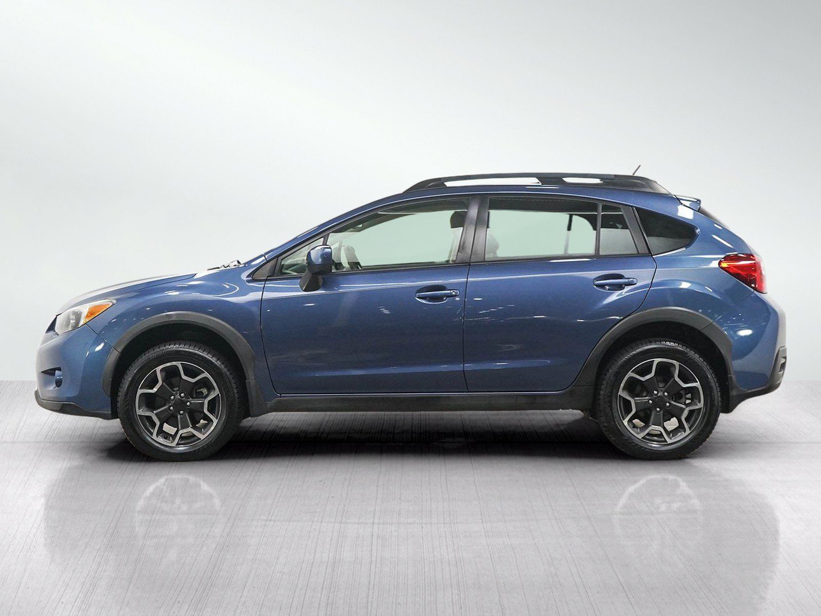 Used 2013 Subaru Crosstrek 2.0i Limited AWD/4WD image 2