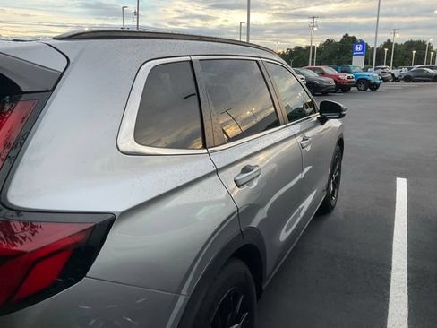 Used 2023 Honda CR-V Sport image 7