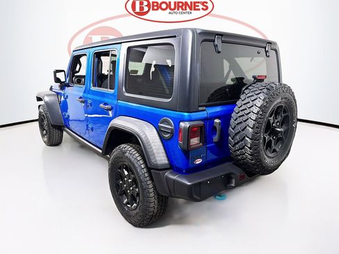 Used 2023 Jeep Wrangler Unlimited w/ Cold Weather Group AWD/4WD image 8