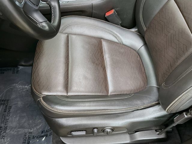 Used 2023 Chevrolet Traverse High Country w/ LPO, Floor Liner Package AWD/4WD image 21