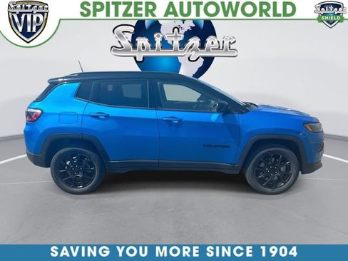 Used 2023 Jeep Compass Latitude w/ Sun and Sound Group AWD/4WD image 10
