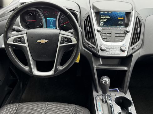 Used 2017 Chevrolet Equinox LT w/ Convenience Package FWD image 8