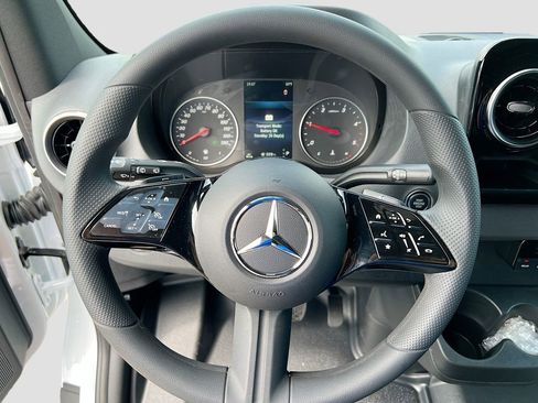 New 2025 Mercedes-Benz Sprinter 2500 image 11
