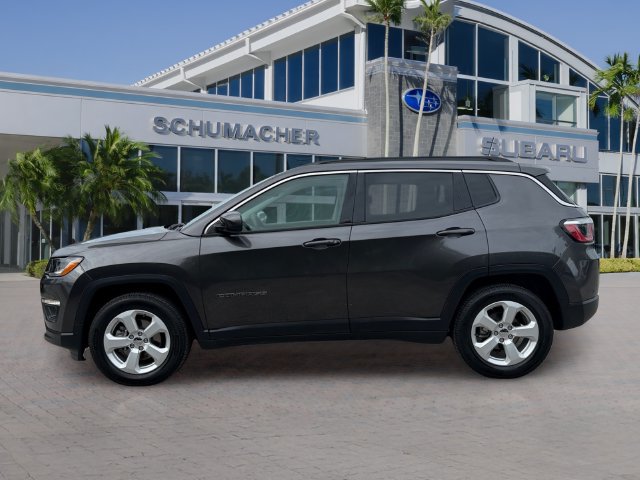 Used 2018 Jeep Compass Latitude w/ Popular Equipment Group FWD image 4